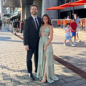 V. Chapman Penelope Dress Size 00 in Sage